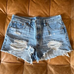 Levi’s 501 Distressed Denim Women Shorts